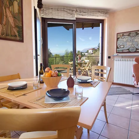 Apartment Casa Margherita Hillside - Happy Luino