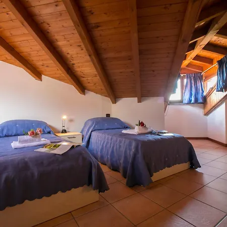 Casa Margherita Hillside - Happy Apartment